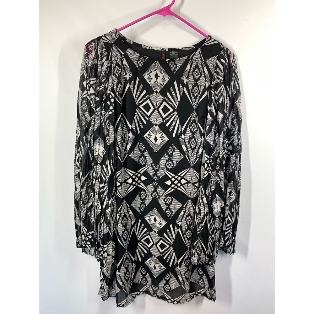 Fire Los Angeles Women's Aztec Wide Pleat Sleeve dress Black White Small NWT